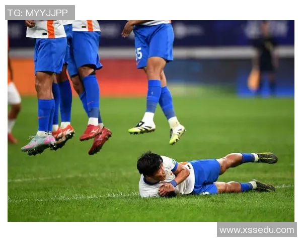 足球二字的深层含义与文化背景探讨及其在全球体育中的重要性分析 足球二字的深层含义与文化背景探讨及其在全球体育中的重要性分析